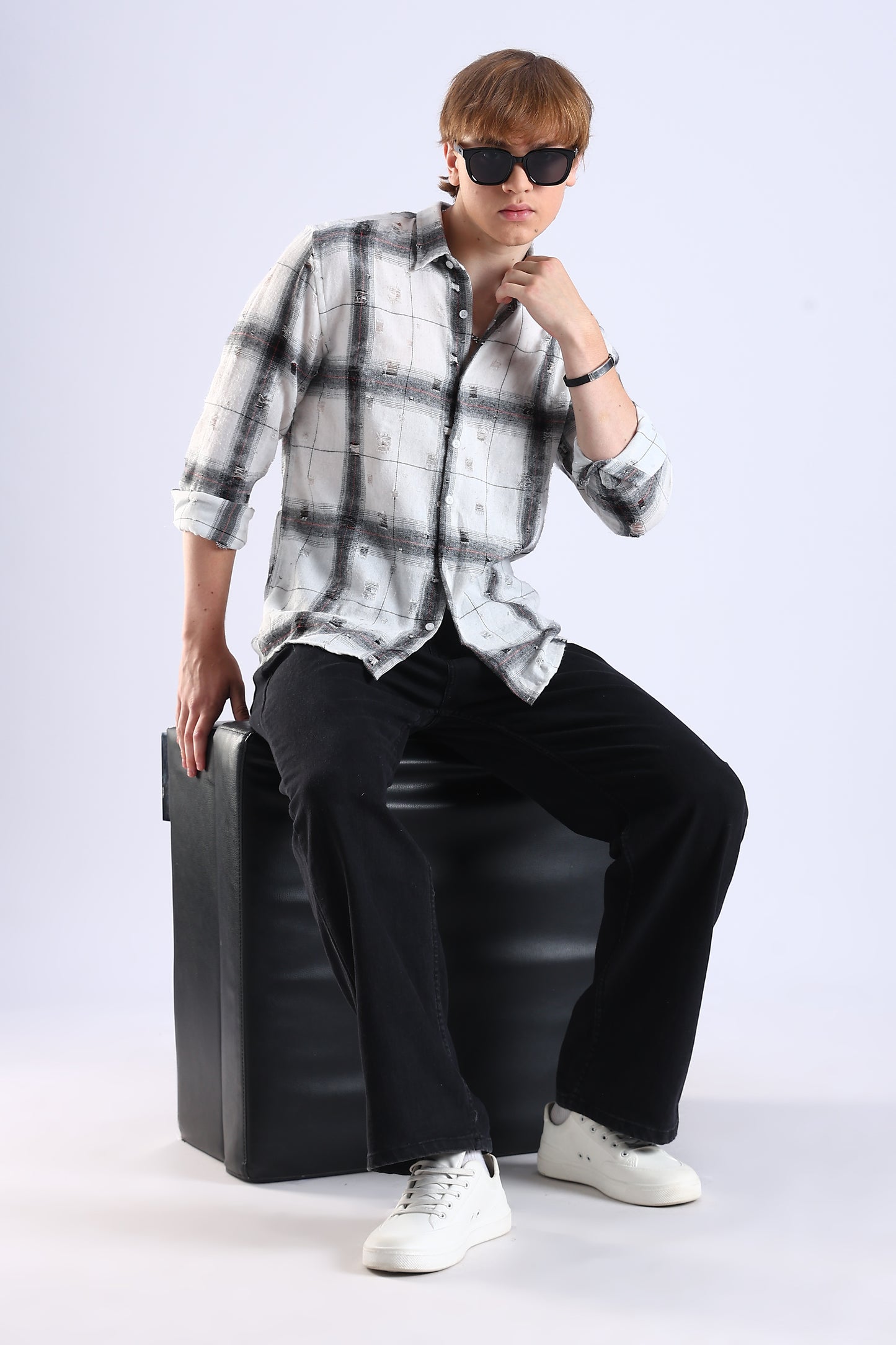 Regular Fit Torn White & Gray Washed Check Shirt