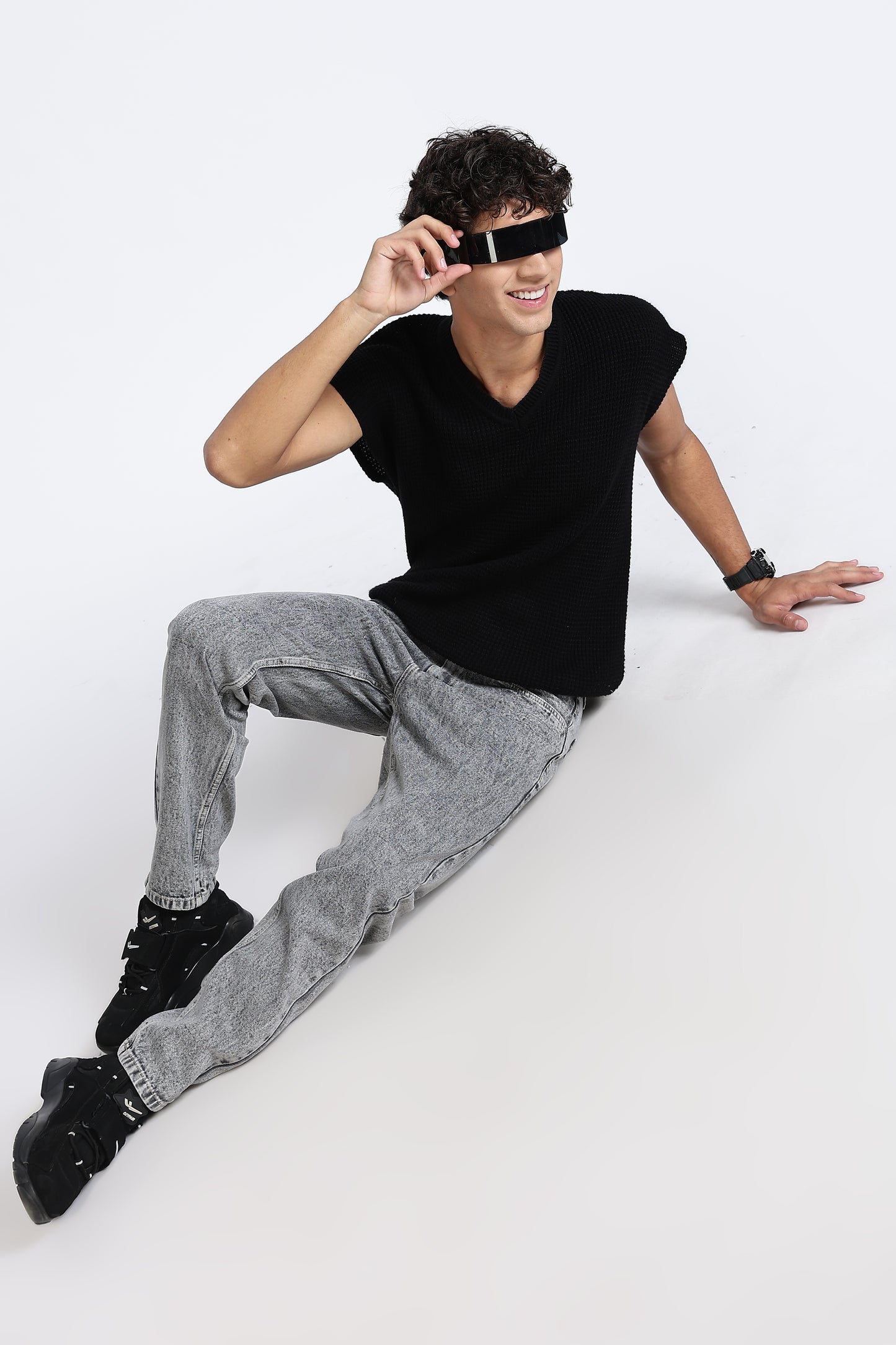 Mom Fit Frosted Grey Shade Denim Jeans