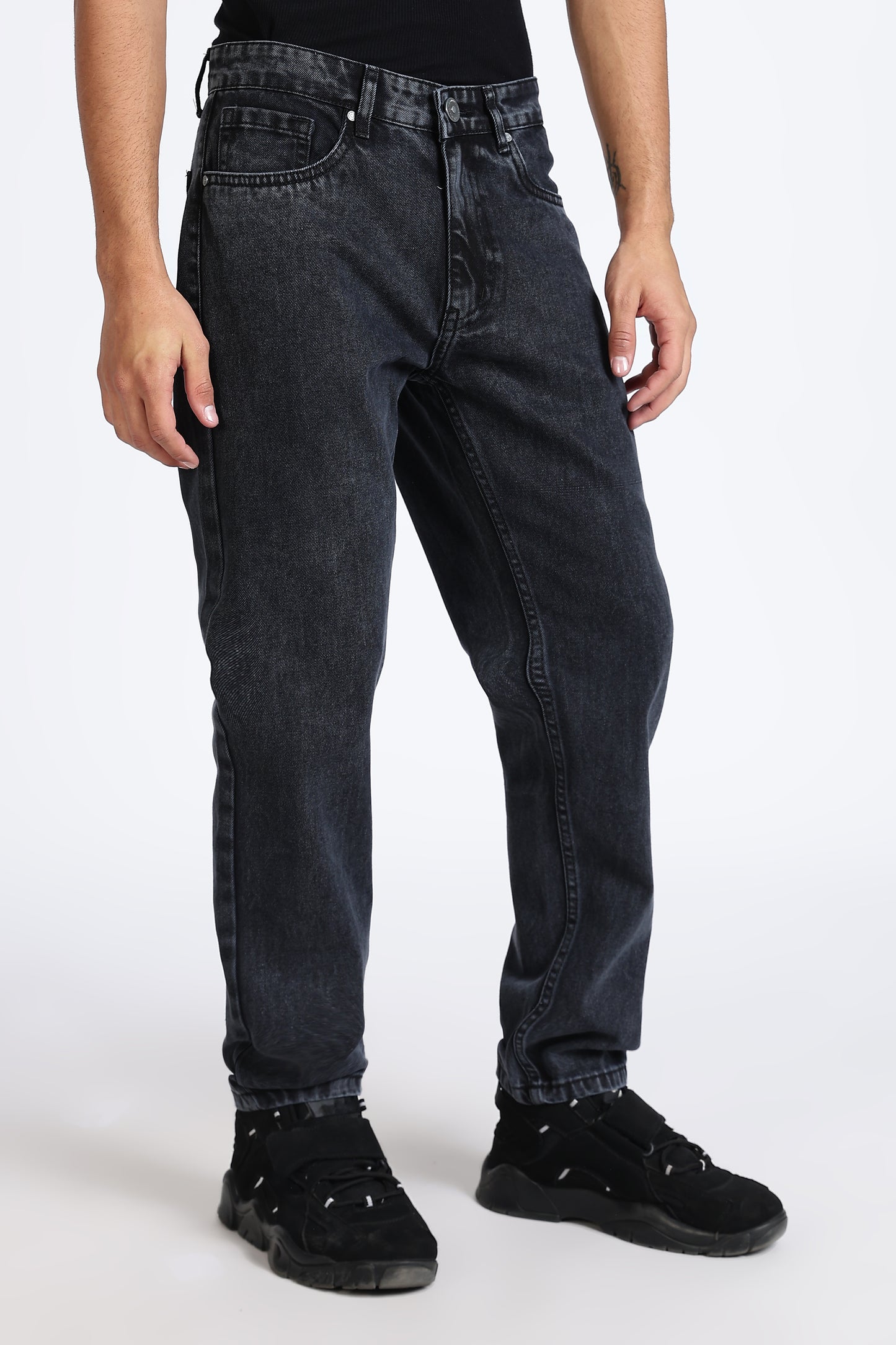 Mom Fit Denim Jeans Carbon Black Shade