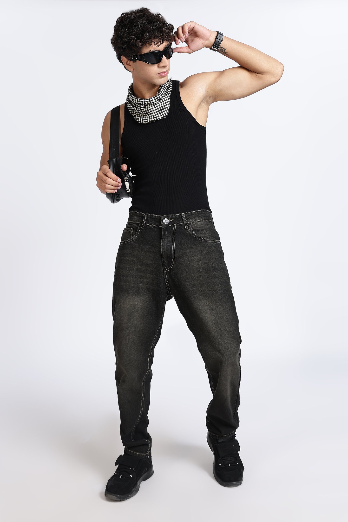 Mom Fit Denim Jeans Faded Black Shade