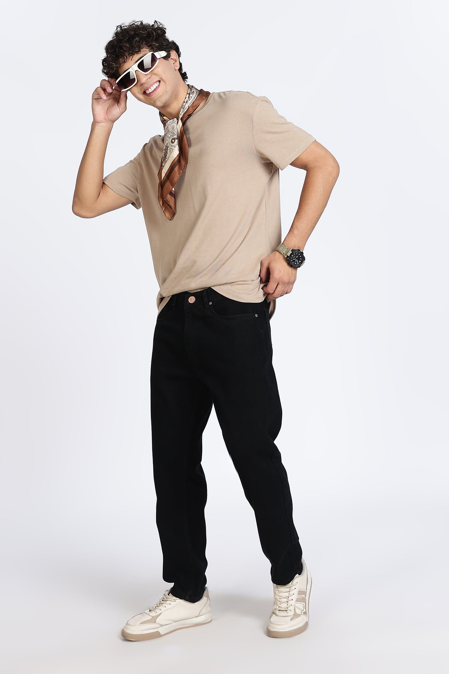 Mom Fit Classic Black Denim Jeans