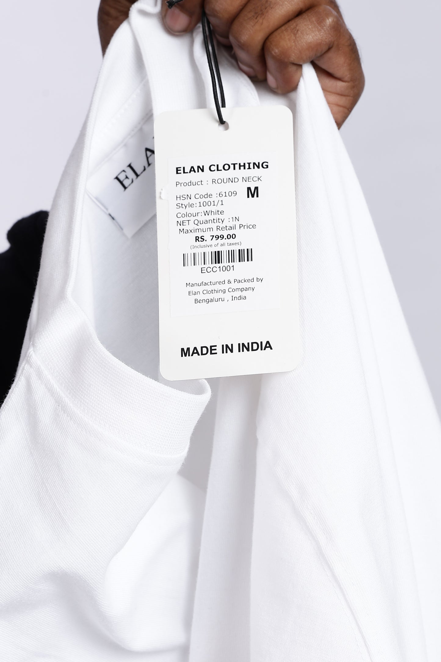 Five-Sleeve Drop Shoulder White T-Shirt