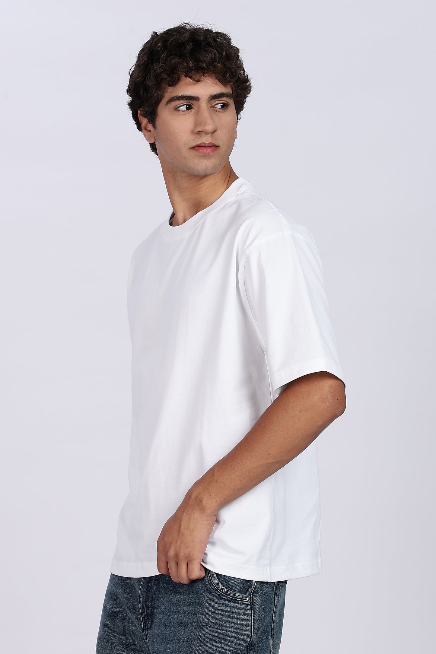 Five-Sleeve Drop Shoulder White T-Shirt