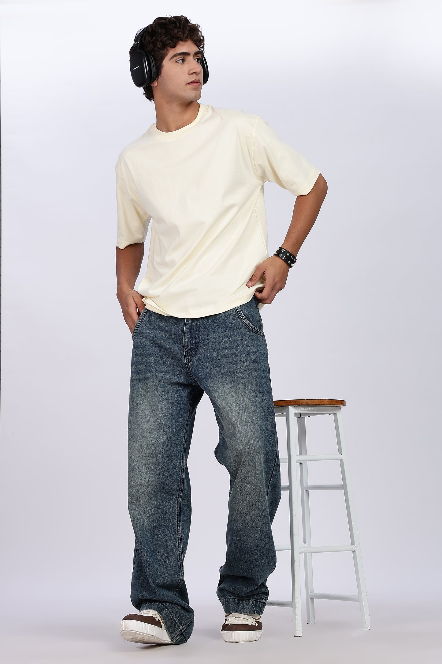 Five-Sleeve Drop Shoulder Light Beige T-Shirt