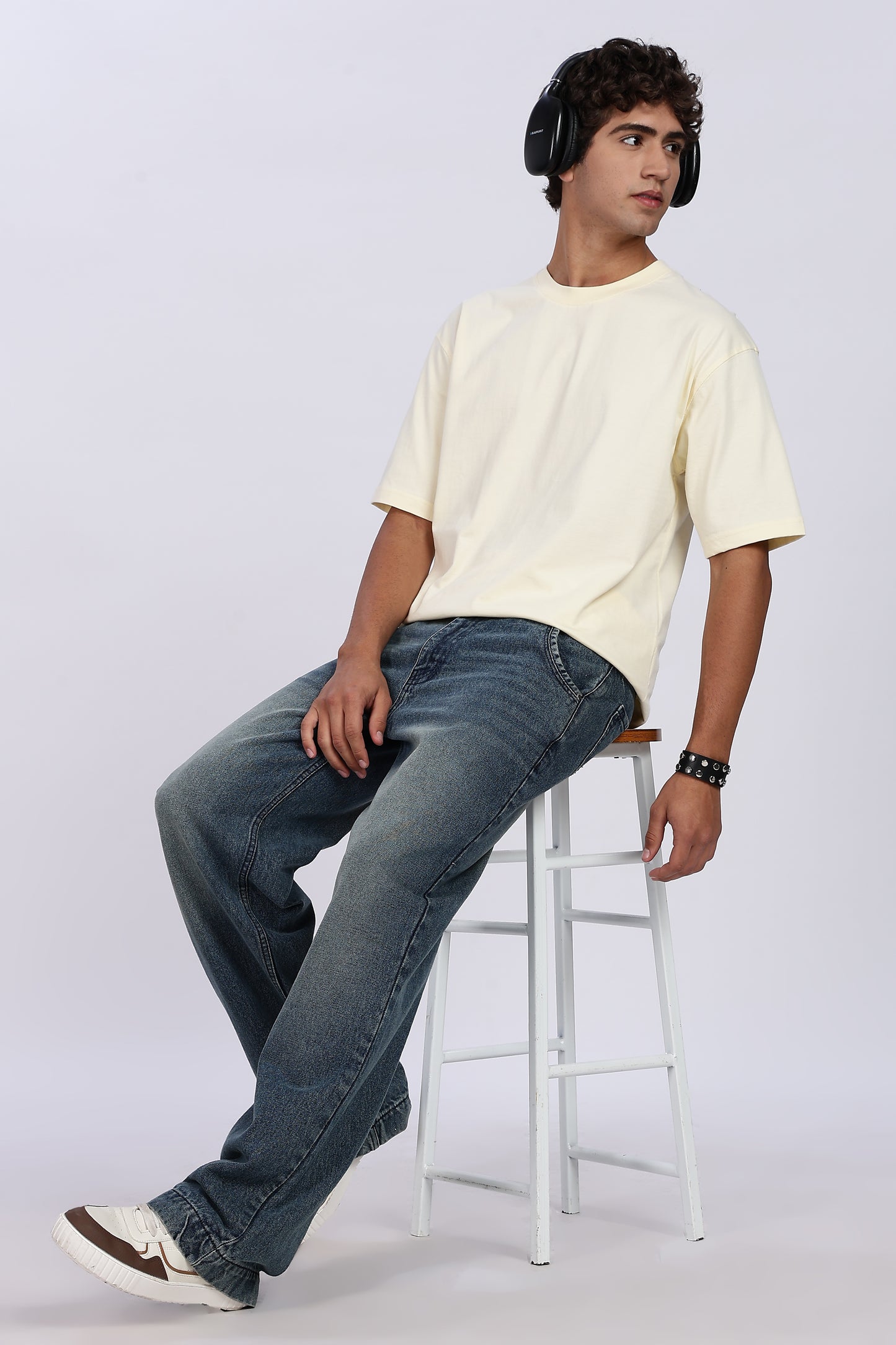 Five-Sleeve Drop Shoulder Light Beige T-Shirt