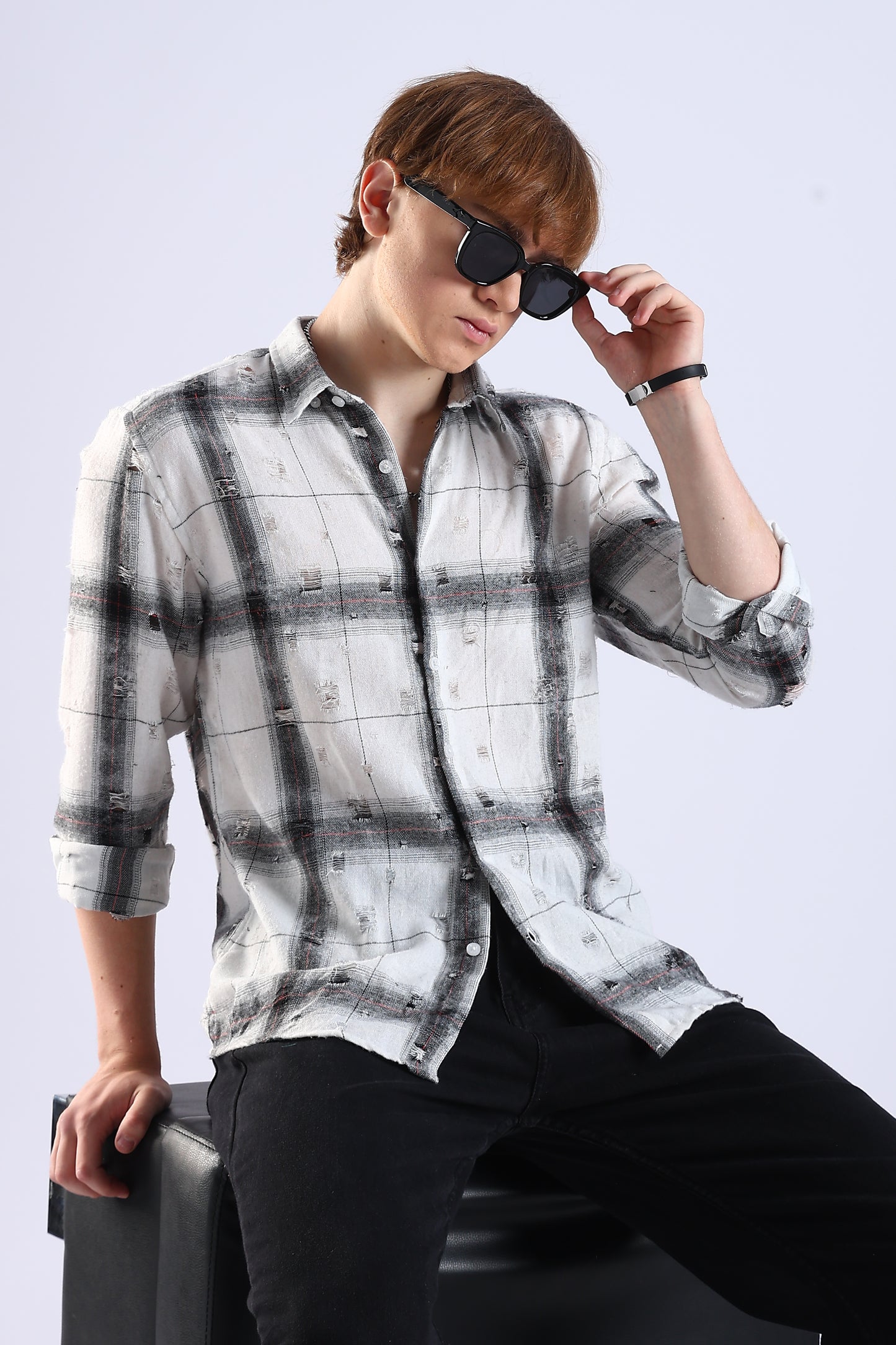 Regular Fit Torn White & Gray Washed Check Shirt