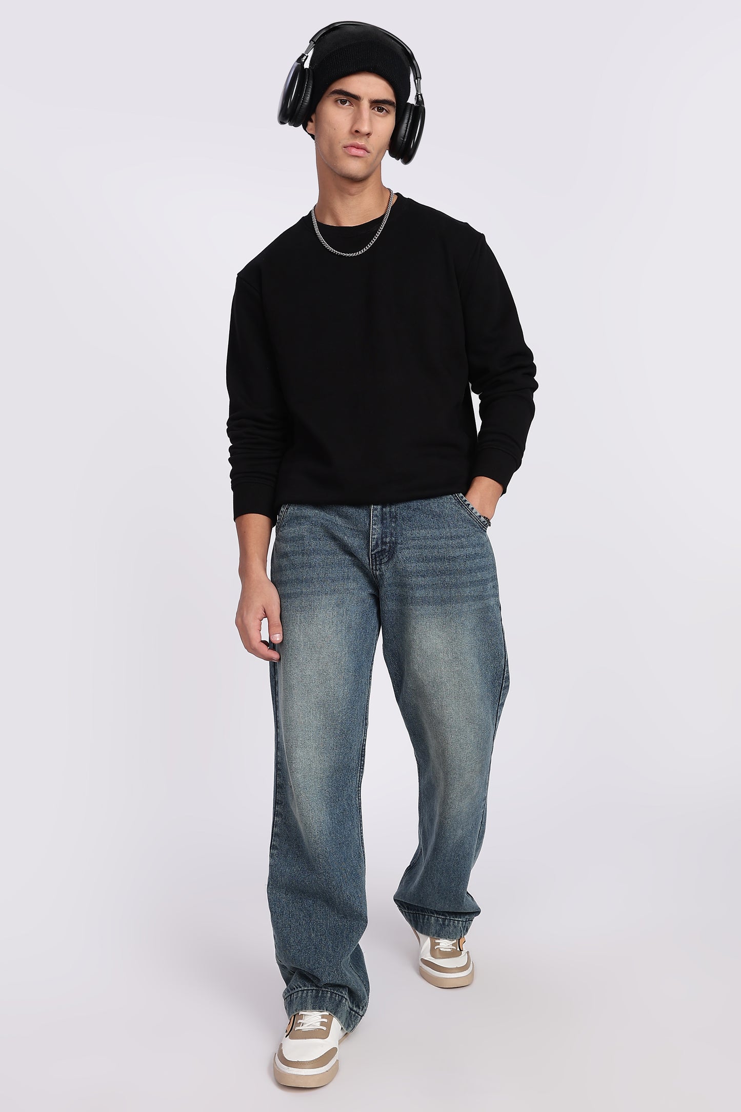 Black Minimal Sweatshirt