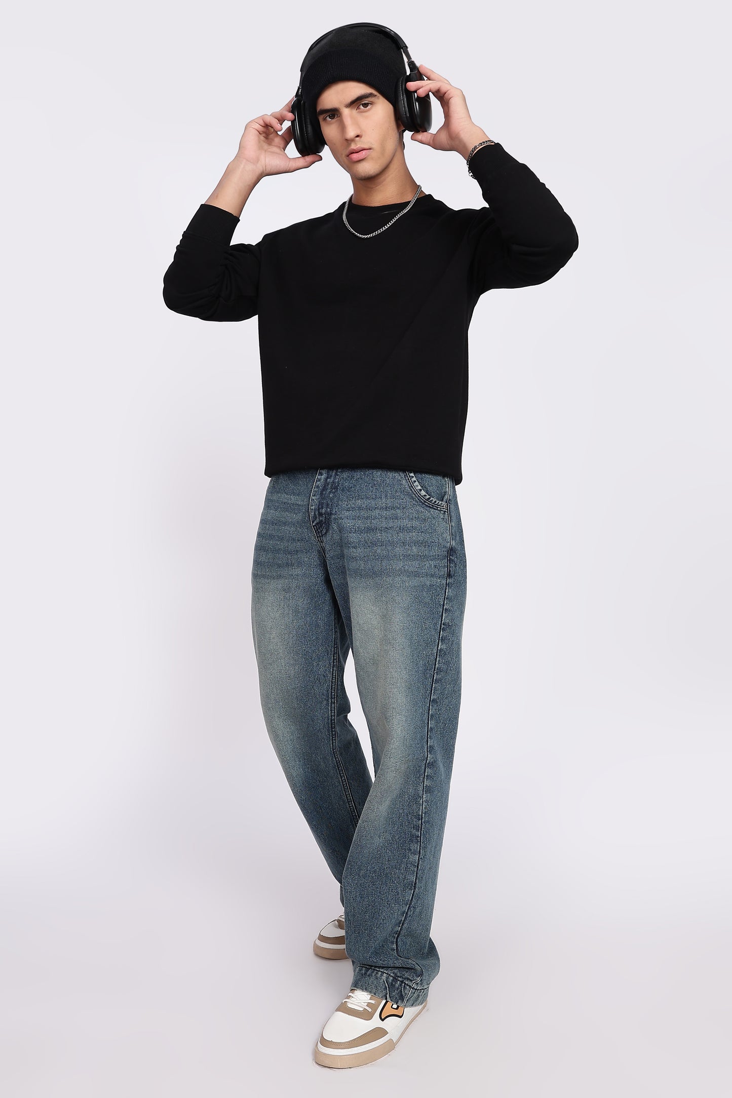 Black Minimal Sweatshirt