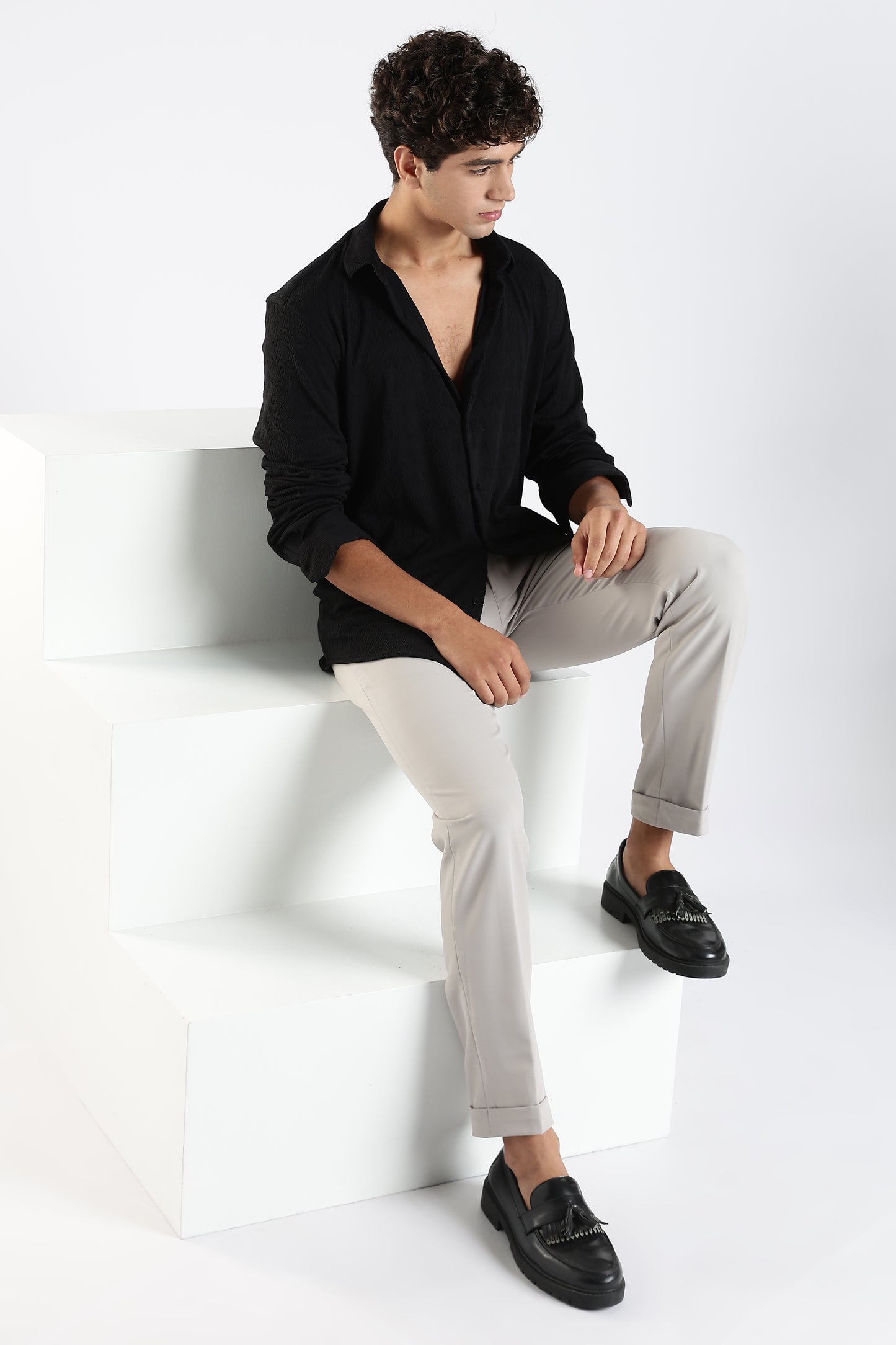 Regular Fit Black Jacquard Fabric Shirt
