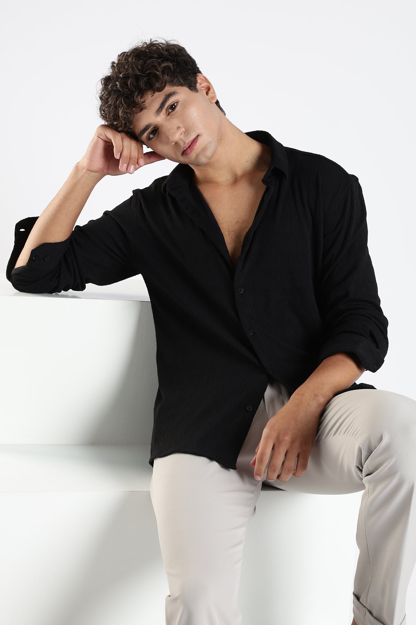 Regular Fit Black Jacquard Fabric Shirt