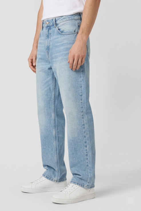 Straight Fit Denim Jeans - Light Blue Wash