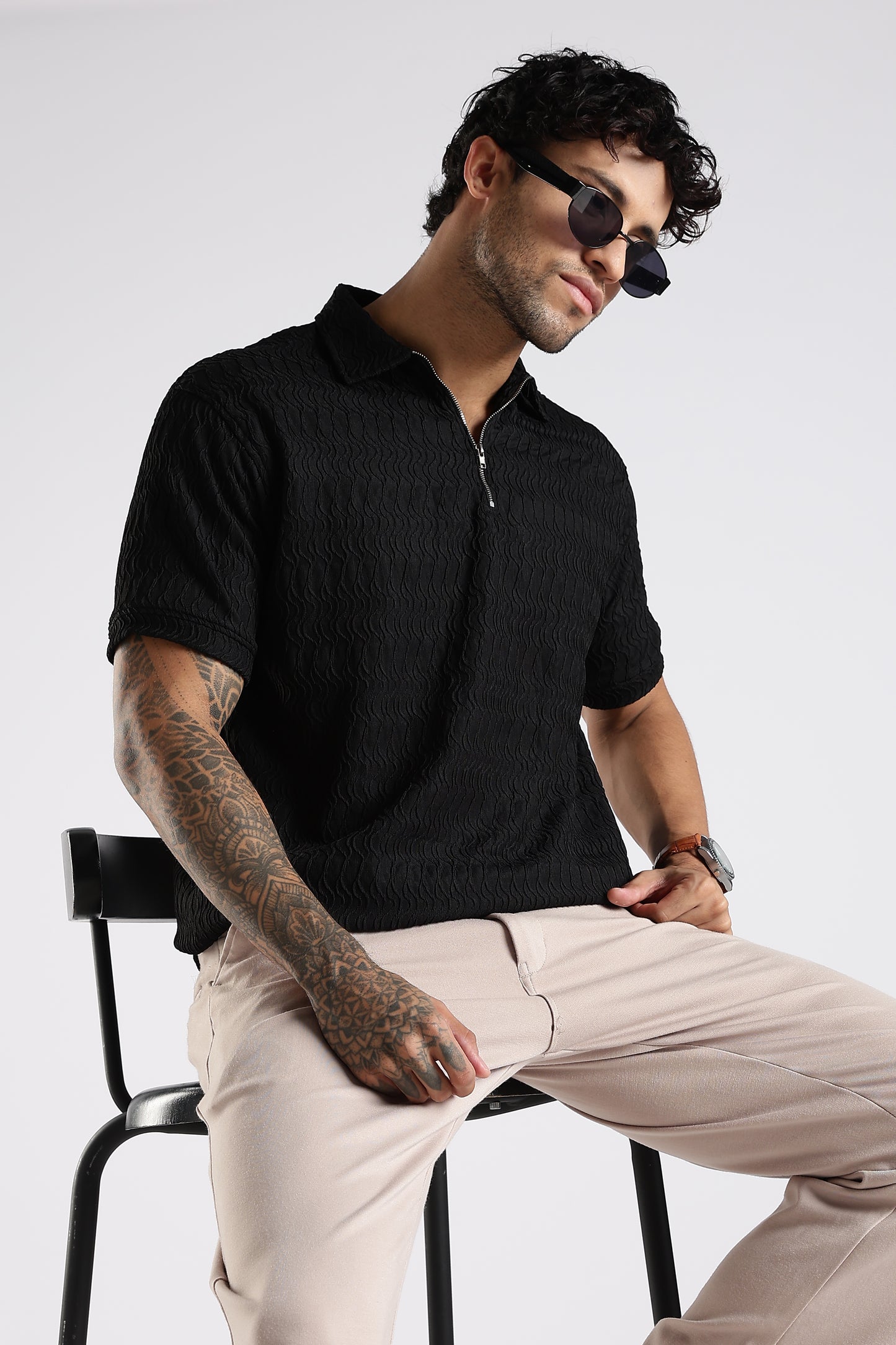 Regular Fit Jackuard Textured Zipper Polo Black Textured Tshirt