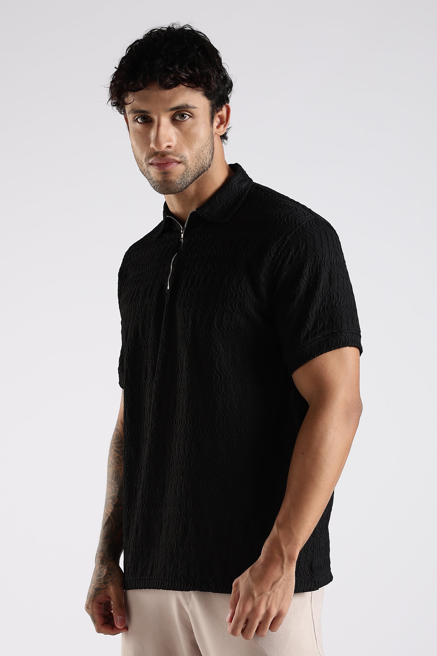 Regular Fit Jackuard Textured Zipper Polo Black Textured Tshirt
